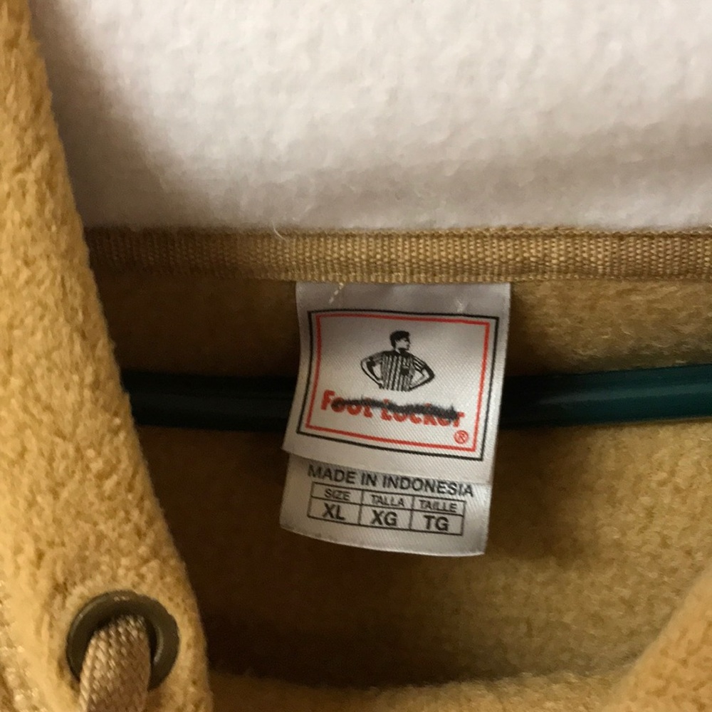 Footlocker pullover - Picture 3 of 5